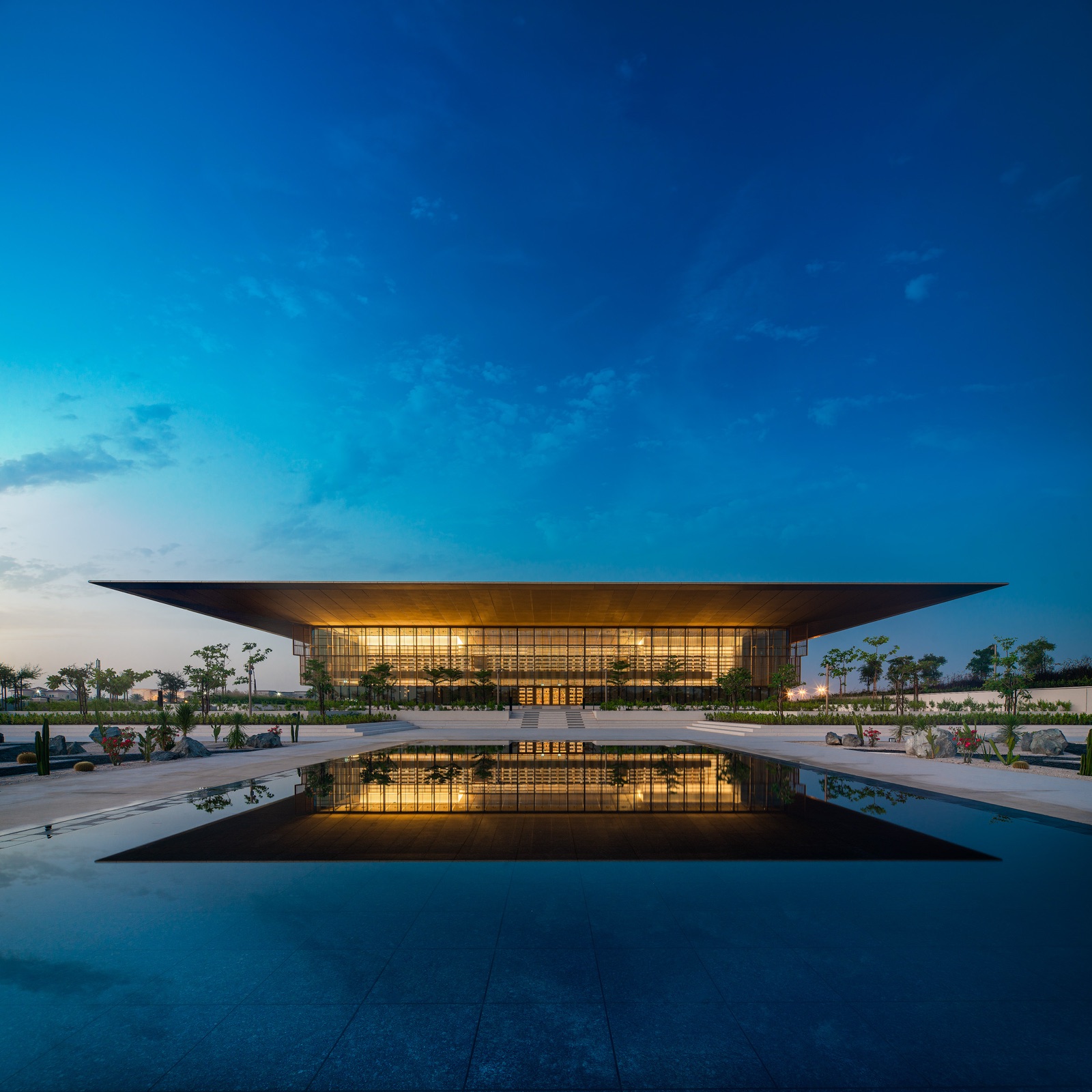 Architectural photography by Shoayb Khattab, House of Wisdom Sharjah